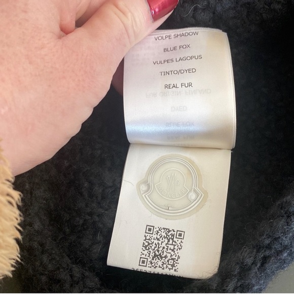 Firm$ Auth Moncler beanie with crystal and real fox fur pom—no offers please. - Picture 5 of 8